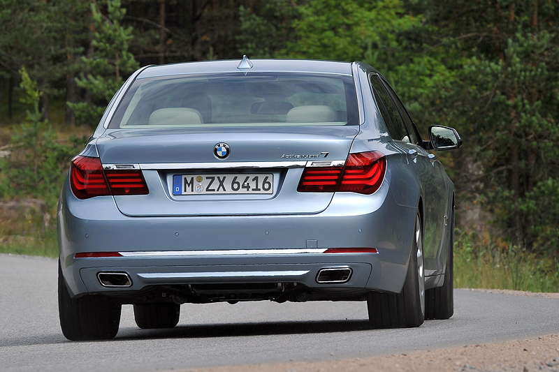 BMW ActiveHybrid 7 (F04 LCI) on location in St. Petersburg