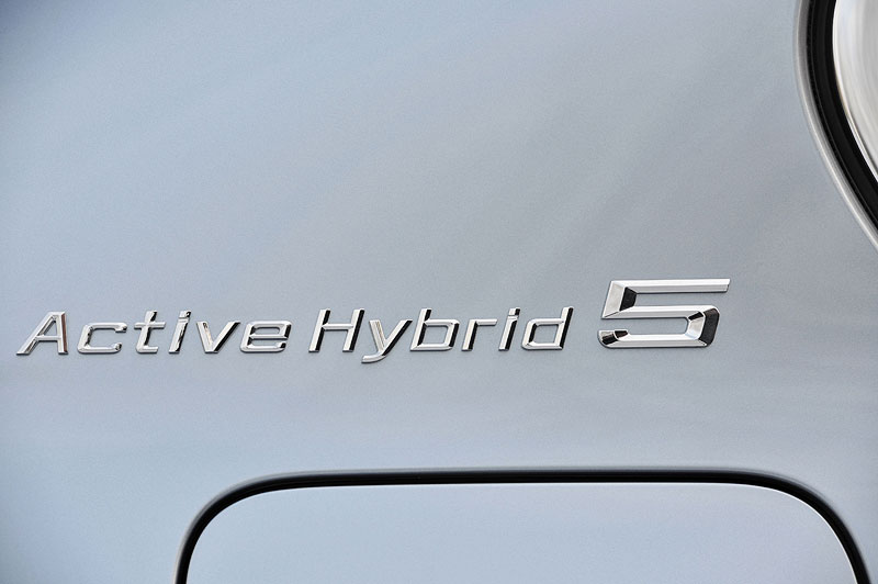 BMW ActiveHybrid 5, Typ-Schriftzug seitlich