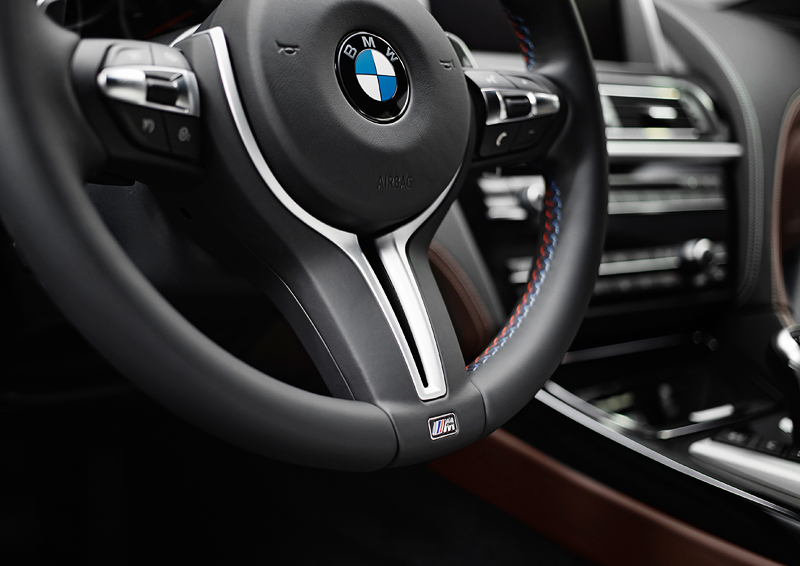 BMW M6 Gran Coup, Lenkrad mit BMW M Naht und BMW M Logo