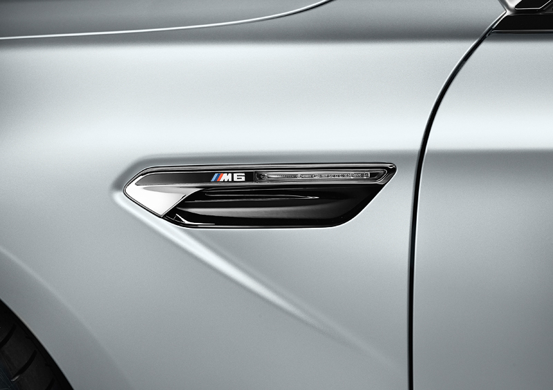 BMW M6 Gran Coup, Blinker in der seitlichen Kieme
