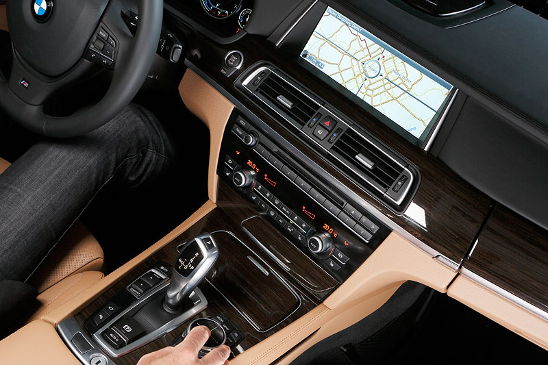 BMW ConnectedDrive, Neue Generation Navigationssystem Professional, BMW iDrive Touch Controller