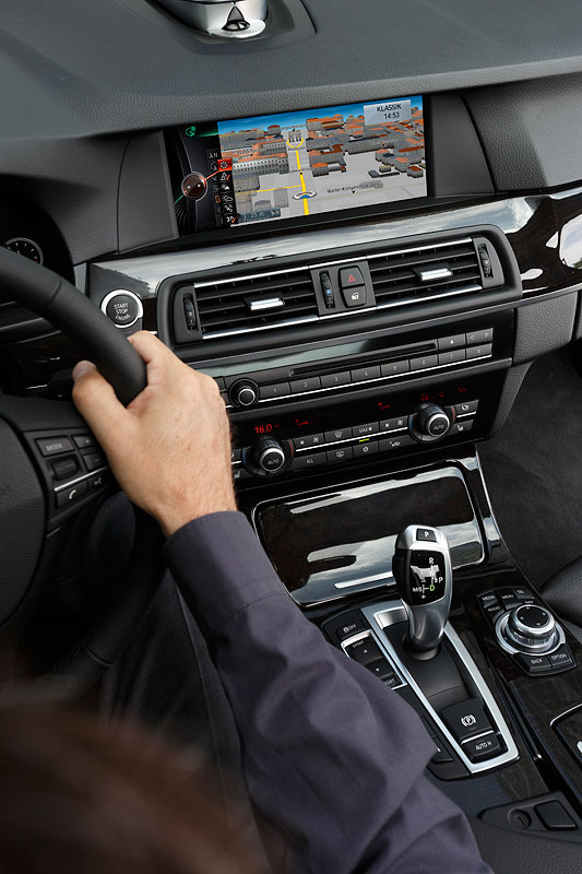 BMW ConnectedDrive, Neue Generation Navigationssystem Professional, Navigation