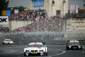 Martin Tomczyk, Nr. 1, BMW M Performance Parts M3 DTM, BMW Team RMG vor Bruno Spengler (CAN), Nr. 7, BMW Bank M3 DTM, BMW Team Schnitzer