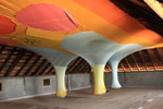Arbeit des K�nstlers Ernesto Neto. Rauminstallation auf der Kochi-Muziris Biennale 2012.