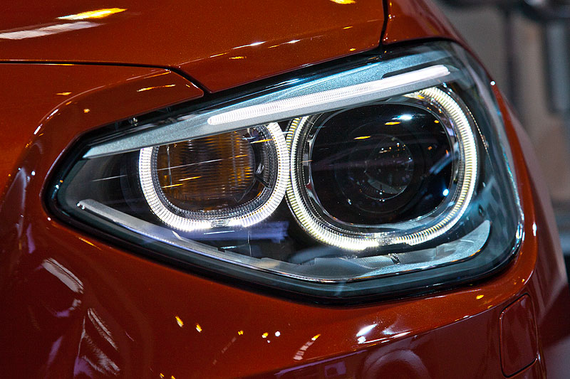 AC Schnitzer ACS1 Sport, Scheinwerfer mit LED Standlichtringen