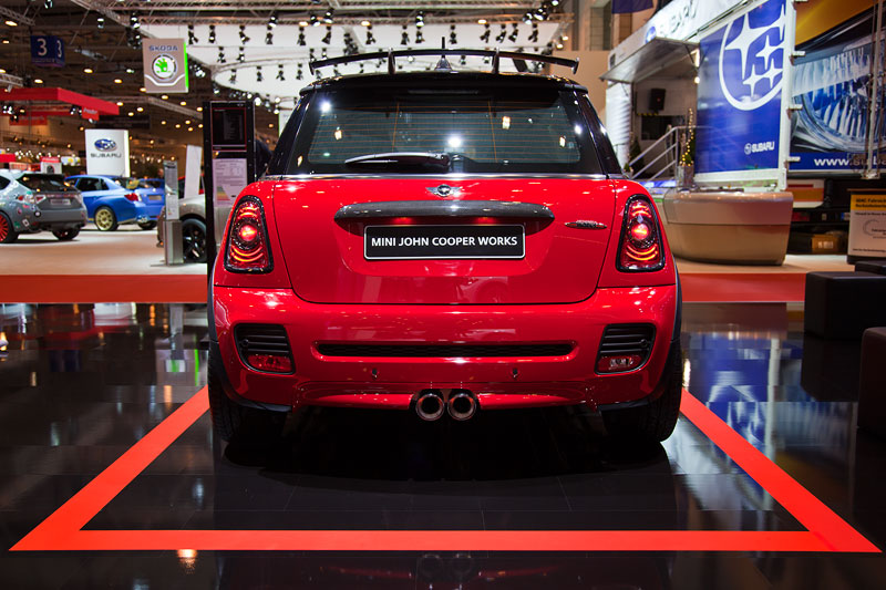 MINI Cooper S mit JCW Tuning-Kit (1.890,- Eur) und JCW Sportfahrwerk (682,- Eur)