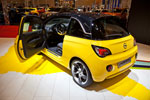 Opel Adam kostet mind. 11.500 Euro. Das Ausstellungsstück hat eine Leistung von 100 PS.