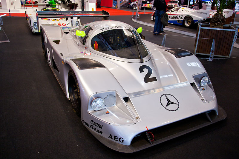 Mercedes-Benz C11 aus dem Jahr 1990, 8-Zylinder Turbo, 4.973 ccm, 730 PS, WM-Fahrzeug, Siege in 7 der 9 WM-Rennen, Fahrer: u. a. Jean-Louis Schlesser