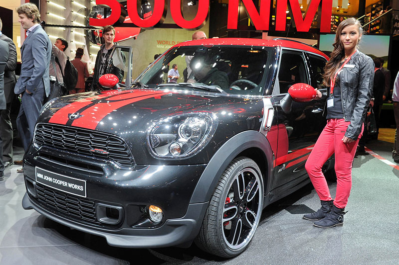 Weltpremiere auf dem Genfer Salon 2012: der MINI John Cooper Works Countryman