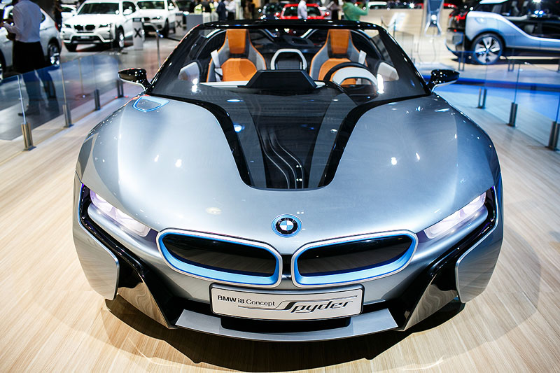 BMW i8 Spyder Concept auf der Moskau Autoshow 2012