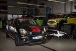 MINI Countryman X-raid Service-Fahrzeug und MINI ALL4 Racing