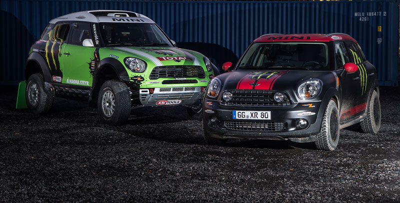 MINI ALL4 Racing und MINI Countryman X-raid Service-Fahrzeug