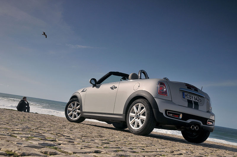 MINI Roadster on location in Lissabon