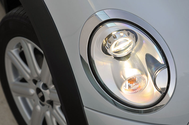 MINI Roadster, Scheinwerfer