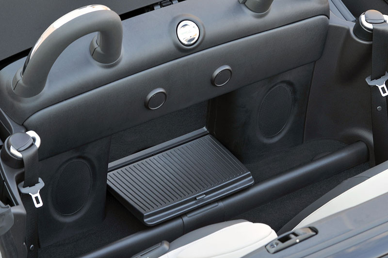 MINI Roadster, Durchlade