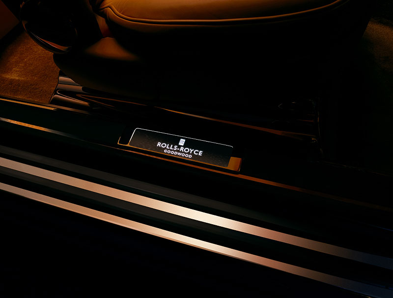 Rolls-Royce Phantom Series II - Phantom Coup�, Einstiegsleiste