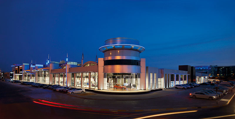 Der neue Showroom von Abu Dhabi Motors, erffnet am 14. Februar 2012