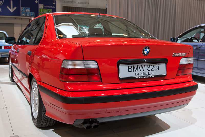 BMW 325i (Modell E36), 6-Zylinder Reihenmotor mit 192 PS