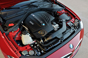 BMW M235i Coupe, Reihen 6-Zylinder-Motor mit TwinPower Turbo Technologie