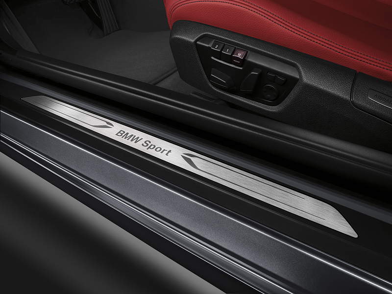 BMW 4er Coup, Sport Line, Einstiegsleiste