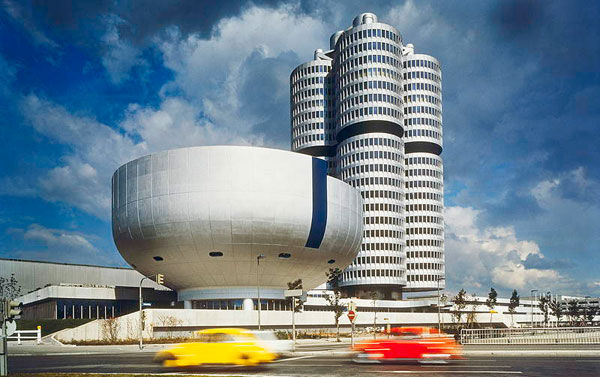 BMW Hochhaus und Museum