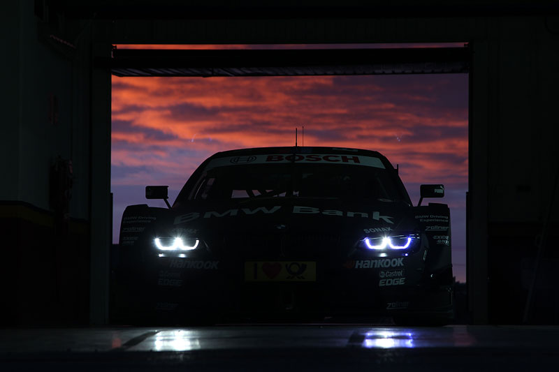 BMW Bank M3 DTM bei Testfahrten in Valencia