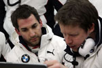Timo Glock und Stuart Robertson (GB), BMW-Ingenieur, Valencia am 23.01.13