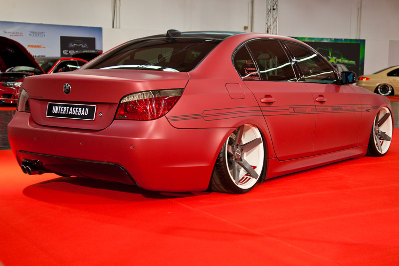 Essen Motor Show 2013: BMW 550i (E60) mit GAS Airride Fahrwerk, K-Sport Sturzdomlager