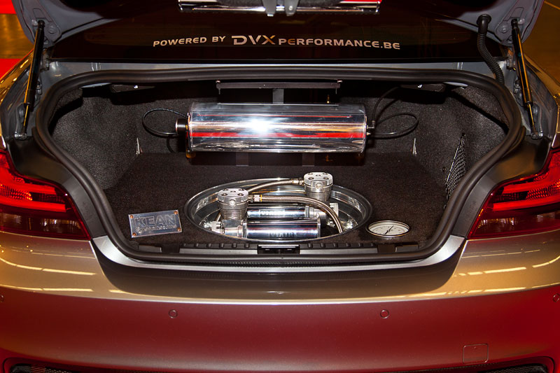 BMW 123d mit Show-Sound-Anlage im Kofferraum