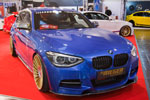 Essen Motor Show 2013: BMW M135i in Estorilblau metallic mit Tuning-Komponenten der Firma Rieger