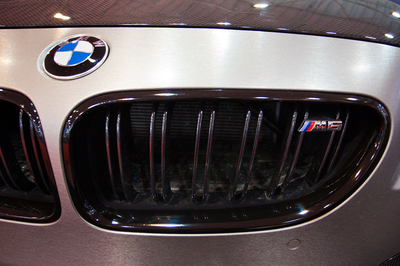 Essen Motor Show 2013: Manhart MH6 700 auf Basis BMW M6 Gran Coup mit den M6 typischen Doppelstben in der Niere und M6 Symbol