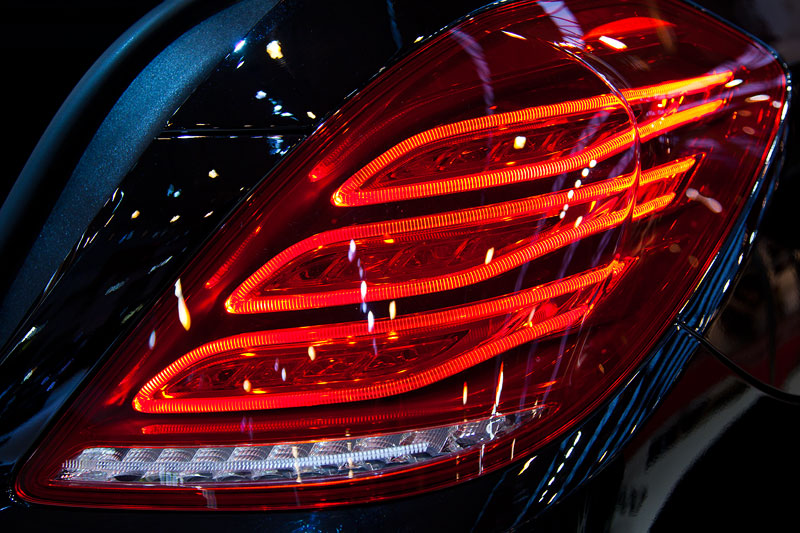 Essen Motor Show 2013: Brabus 850 6.0 BiTurbo 'iBusiness', Rcklicht