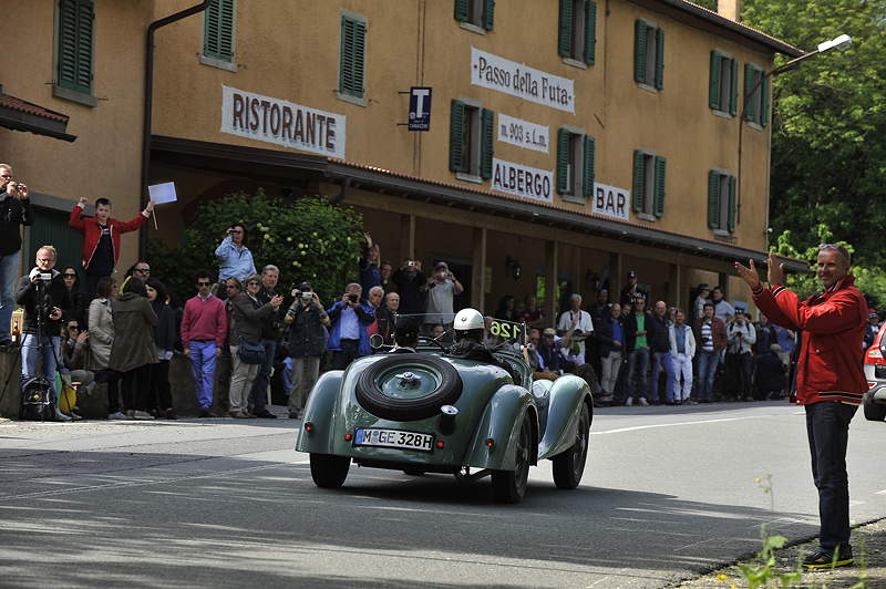 Nicolas Peter und Pascal Grizot im BMW 328 bei der Mille Miglia 2013