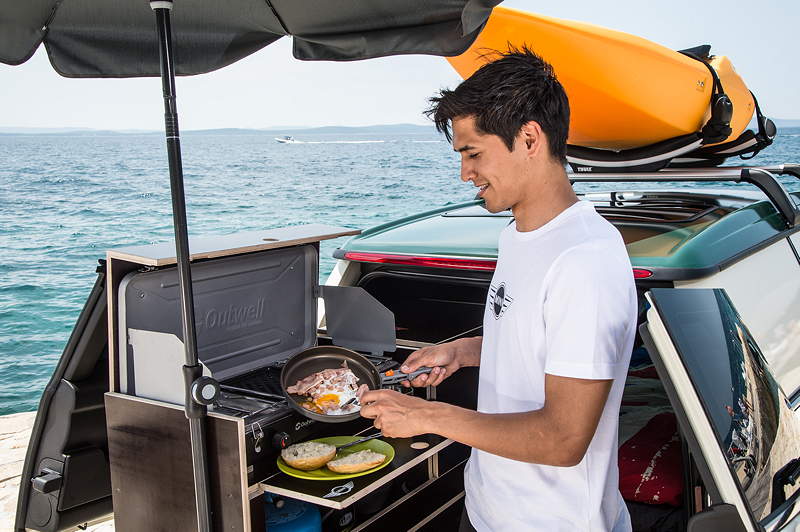 Der MINI Clubvan Camper. LHD.