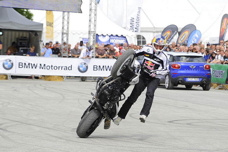 BMW Motorrad Days 2013: Motorrad-Stunt-Fahrten