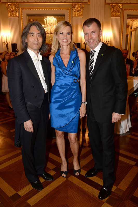 v.l.: Dirigent Kent Nagano, Moderatorin Nina Ruge und Peter Mey, Leiter der BMW Niederlassung Mnchen beim 'Oper fr alle'-Empfang