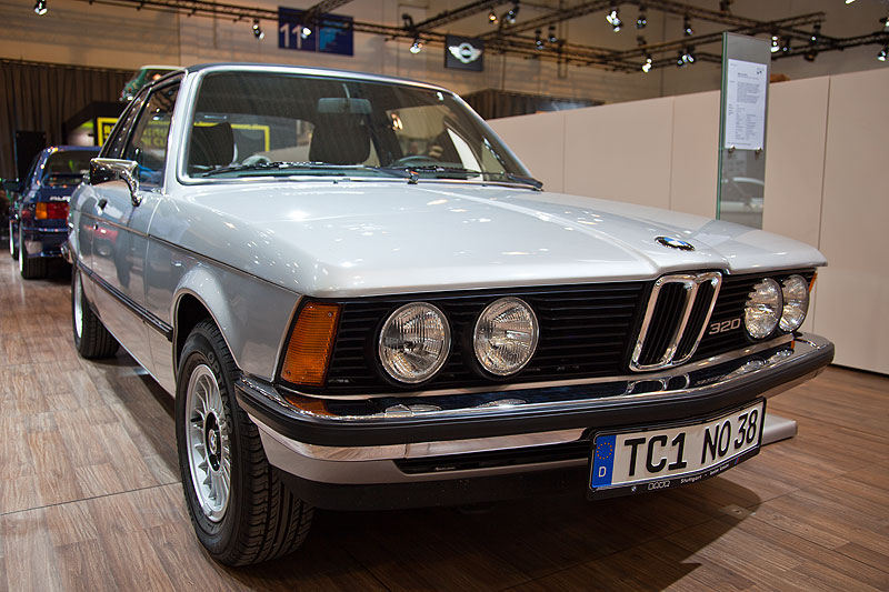 BMW 320 6-Zylinder Baur Topcabriolet (E21), ausgestellt vom BMW 3er Club, Besitzer: Markus Freitag, Techno Classica 2013.