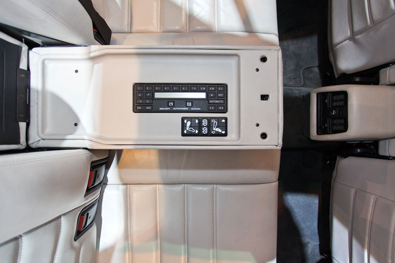 BMW 735i Highline (E23), Highline Ausstattung im Fond