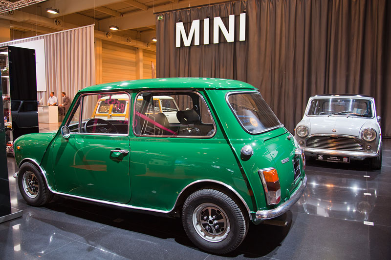 Innocenti Mini Cooper 1001 von Falco Driessen, ausgestellt auf dem BMW Group Messestand, Techno Classica 2013