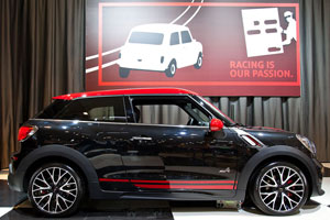 MINI John Cooper Works Paceman, ausgestellt auf dem BMW Group Messestand, Techno Classica 2013