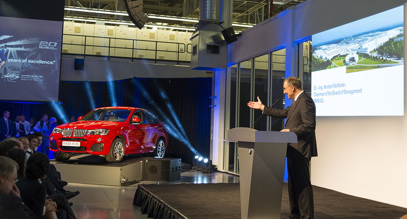 BMW Werk Spartanburg: BMW Chef Dr. Norbert Reithofer prsentiert der Presse den neuen BMW X4