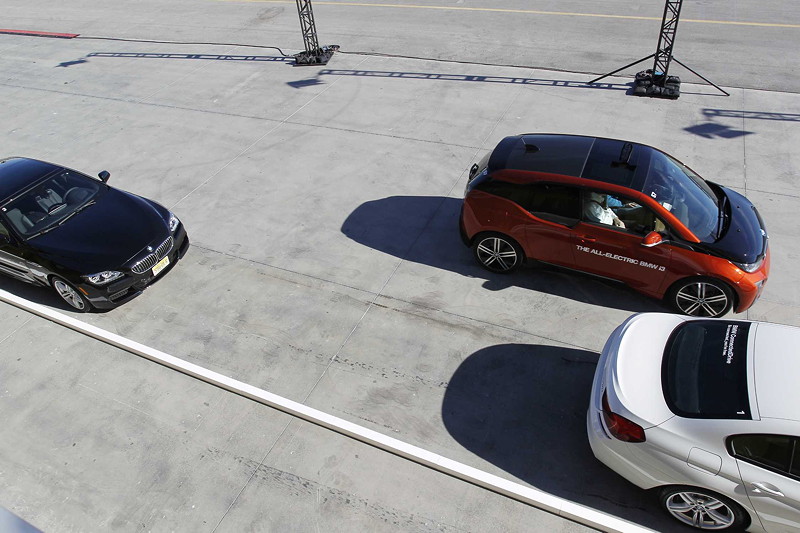 Parkassistent mit L�ngs- und Querf�hrung