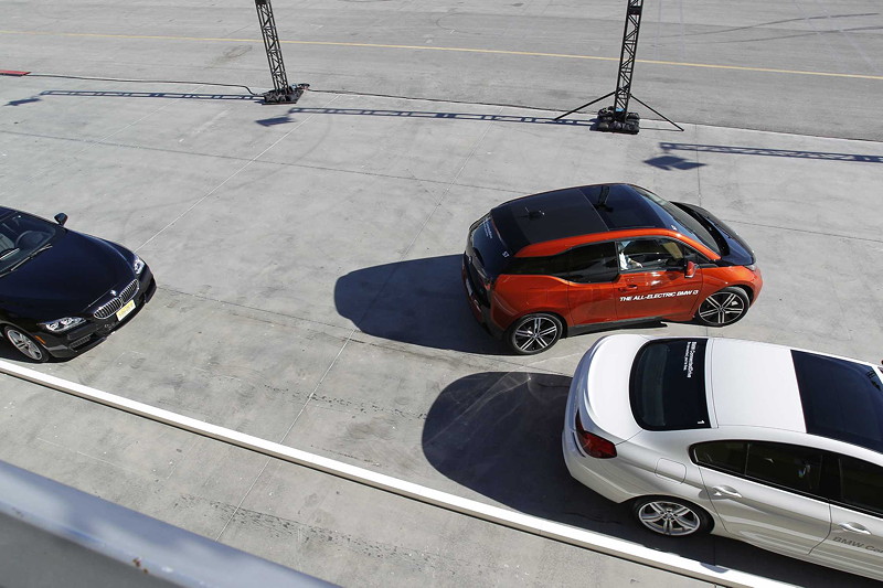 Parkassistent mit L�ngs- und Querf�hrung