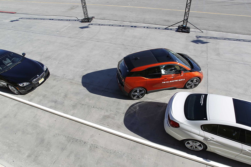 Parkassistent mit L�ngs- und Querf�hrung