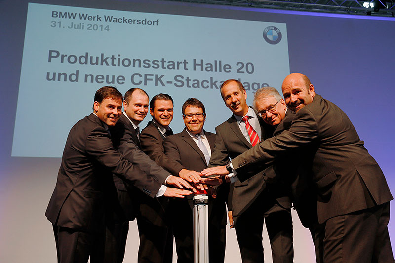Inbetriebnahme der neuen CFK-Produktionsanlage am 31. Juli 2014 im Innovationspark Wackersdorf der BMW Group.