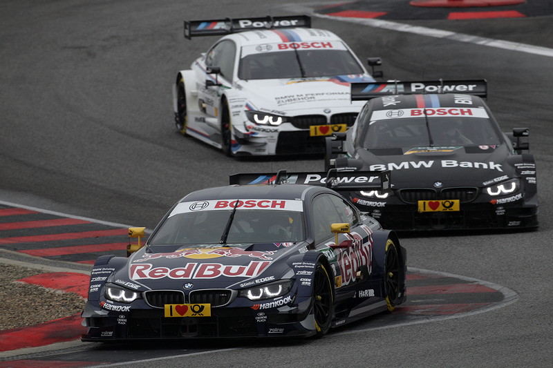 Oschersleben am 18.05.2014: Felix Antonio da Costa (PT) im Red Bull BMW M4 DTM, Bruno Spengler im BMW Bank M4 DTM und Martin Tomczyk im BMW M Performance Parts M4 DTM