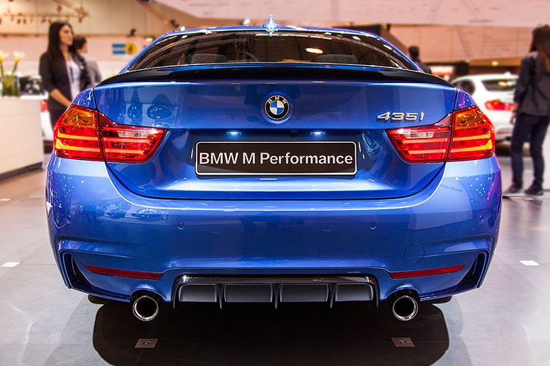 BMW 435i mit BMW M Performance Komponenten: Heckdiffusor schwarz matt (430 Euro)