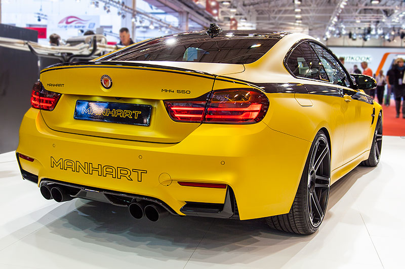 Manhart MH4 auf Basis BMW M4 mit Akrapovic Carbon Heckdiffusor