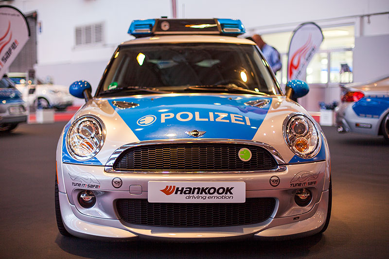 MINI Polizeiauto by AC Schniter auf der Essen Motor Show 2014