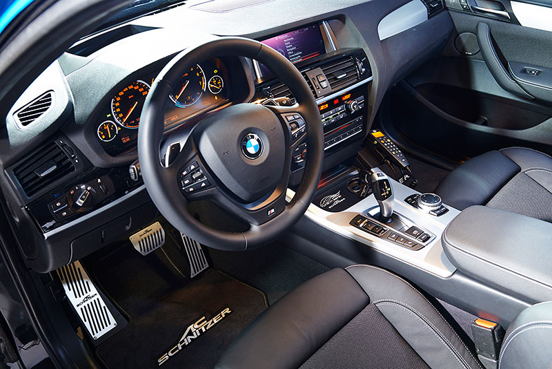 Polizei BMW X4 by AC Schnitzer, Interieur